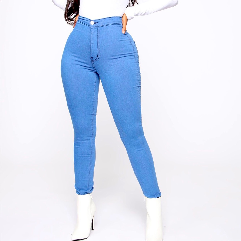 Fashion Nova High-Waisted Jean